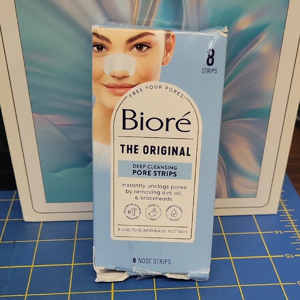 Blue Deep Cleansing Pore 8 Strips New